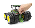 bruderland-john-deere-7930-s-pridavnymi-koly-bruder-3052_3-700x700.jpg